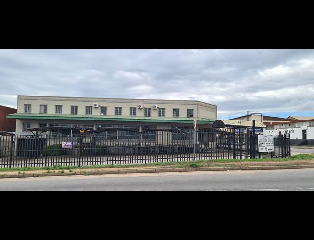 1,300M² WAREHOUSE FOR SALE IN NELSPRUIT INDUSTRIAL
